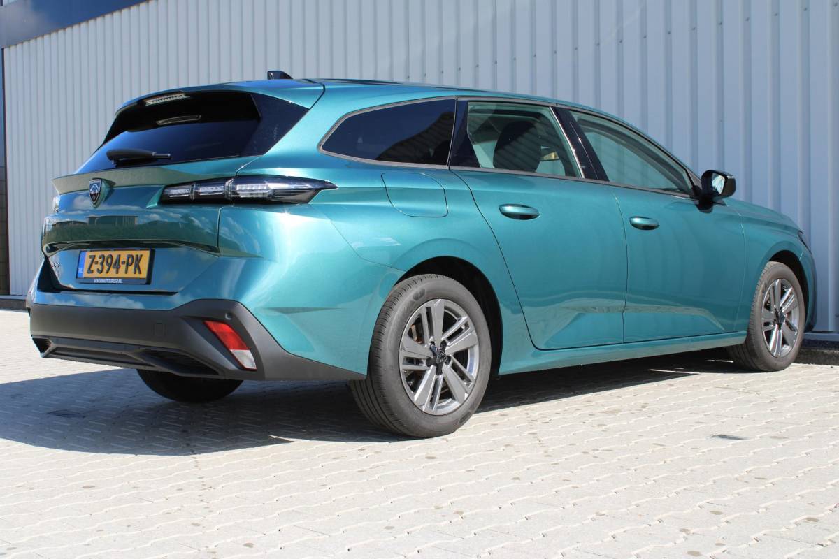 Peugeot 308 Peugeot 308 SW 1.2T 130PK | Active Pack Business | Incl. 12 maanden garantie | Adaptieve cruise control | Climate control | Stoelverwarming | DAB | Apple carplay/Android auto | 100% dealer onderhouden |