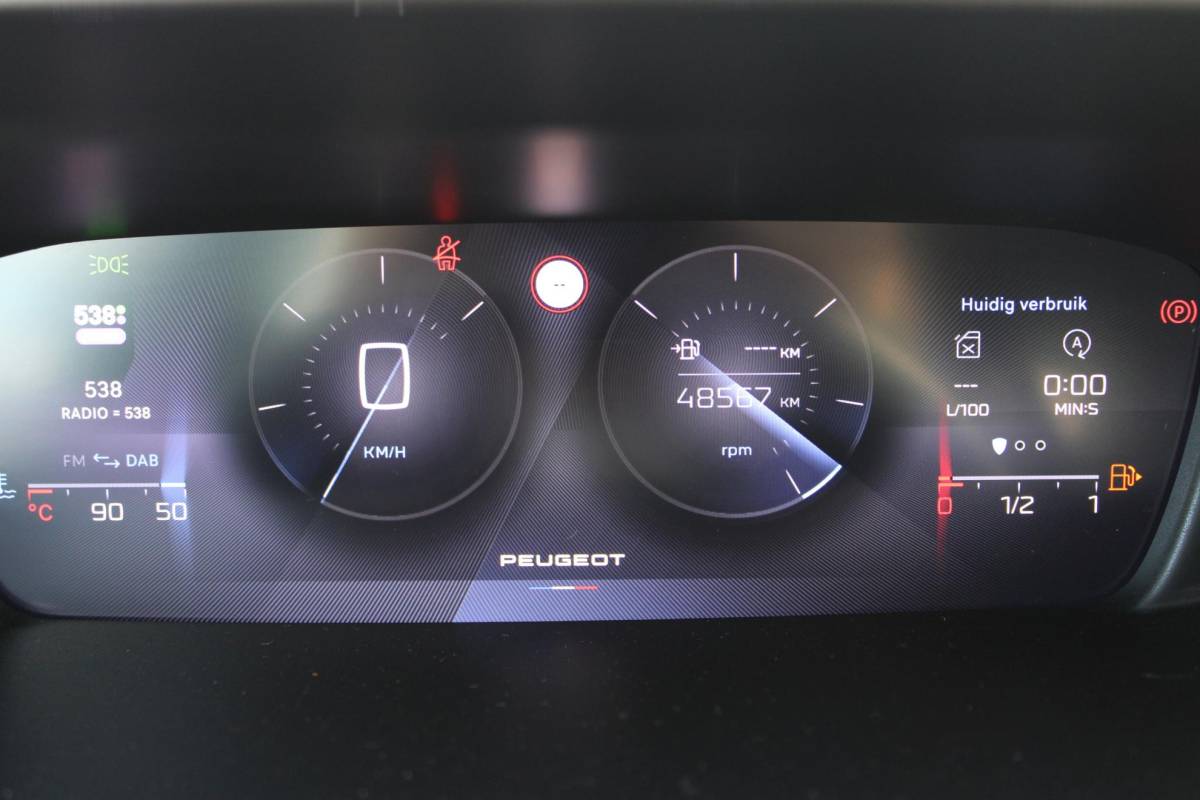 Peugeot 308 Peugeot 308 SW 1.2T 130PK | Active Pack Business | Incl. 12 maanden garantie | Adaptieve cruise control | Climate control | Stoelverwarming | DAB | Apple carplay/Android auto | 100% dealer onderhouden |