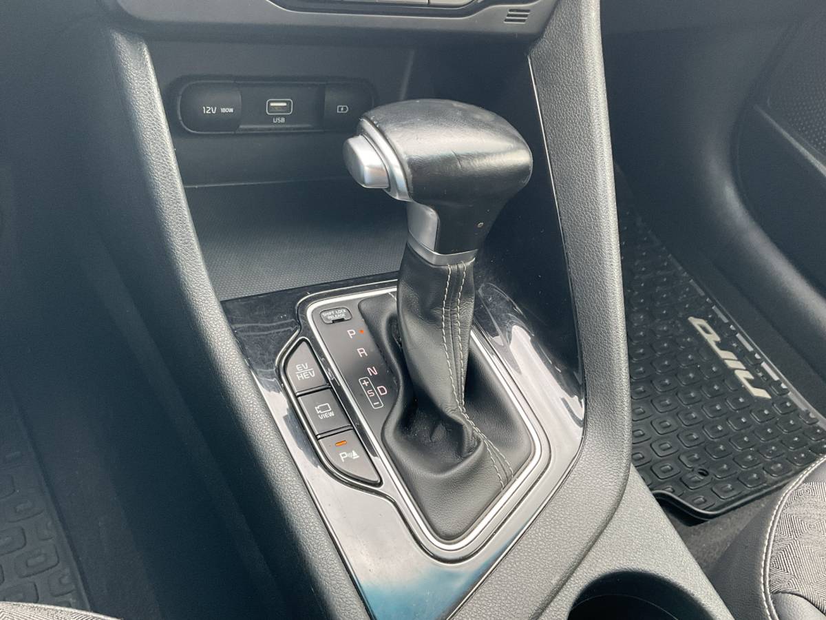 Kia Niro Kia Niro 1.6 GDi Plug-in PHEV Adap.Cruise Stoel/Stuurverw Navi Camera Plug-in!