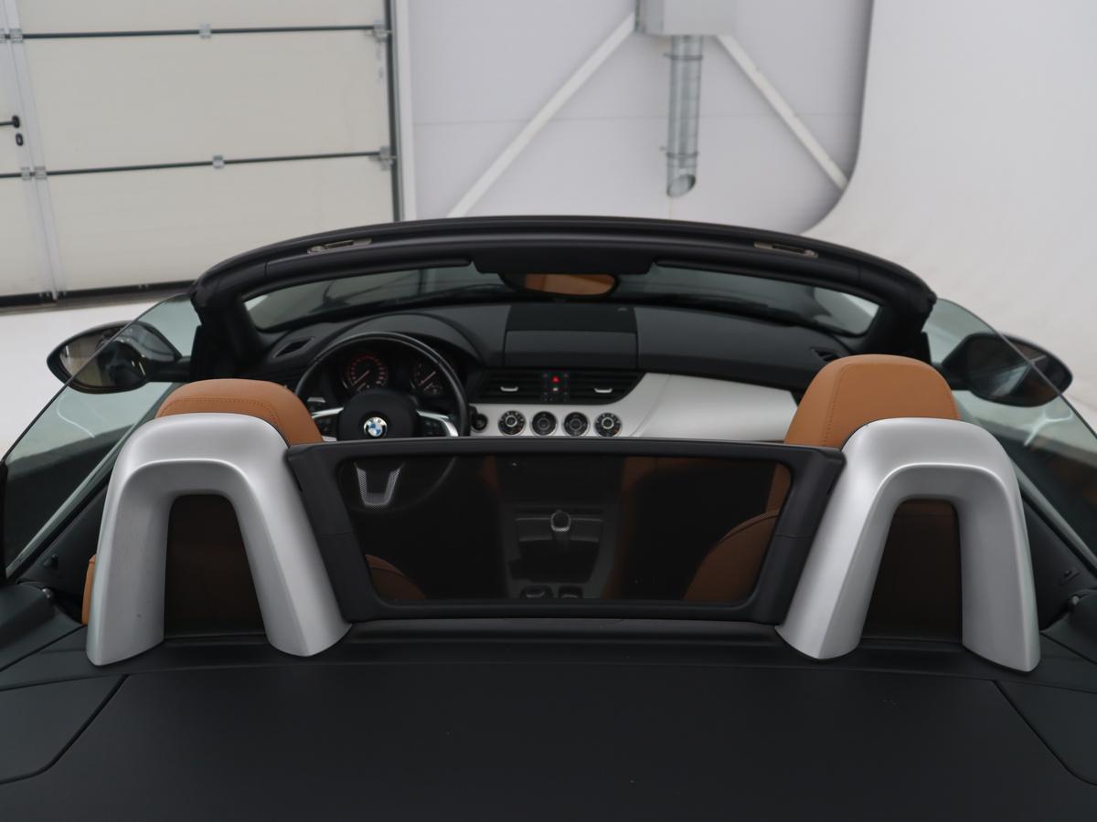 BMW Z4 BMW Z4 Roadster sDrive20i Executive | Automaat | Navigatie | Parkeerhulp | Stoelverwarming | Leder |