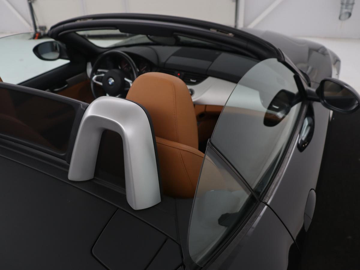 BMW Z4 BMW Z4 Roadster sDrive20i Executive | Automaat | Navigatie | Parkeerhulp | Stoelverwarming | Leder |