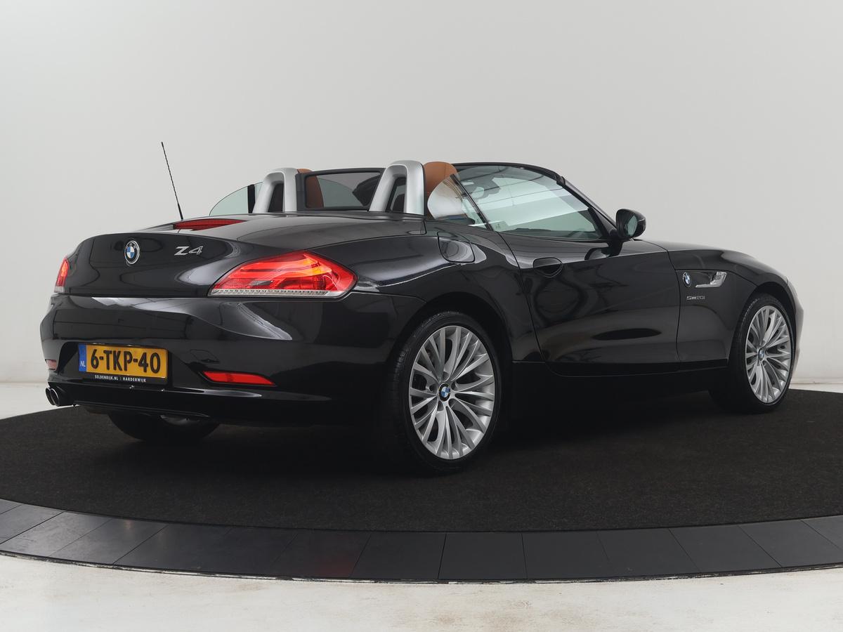 BMW Z4 BMW Z4 Roadster sDrive20i Executive | Automaat | Navigatie | Parkeerhulp | Stoelverwarming | Leder |