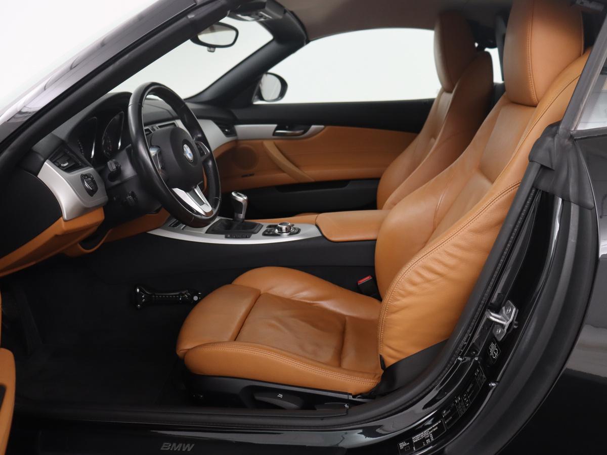 BMW Z4 BMW Z4 Roadster sDrive20i Executive | Automaat | Navigatie | Parkeerhulp | Stoelverwarming | Leder |