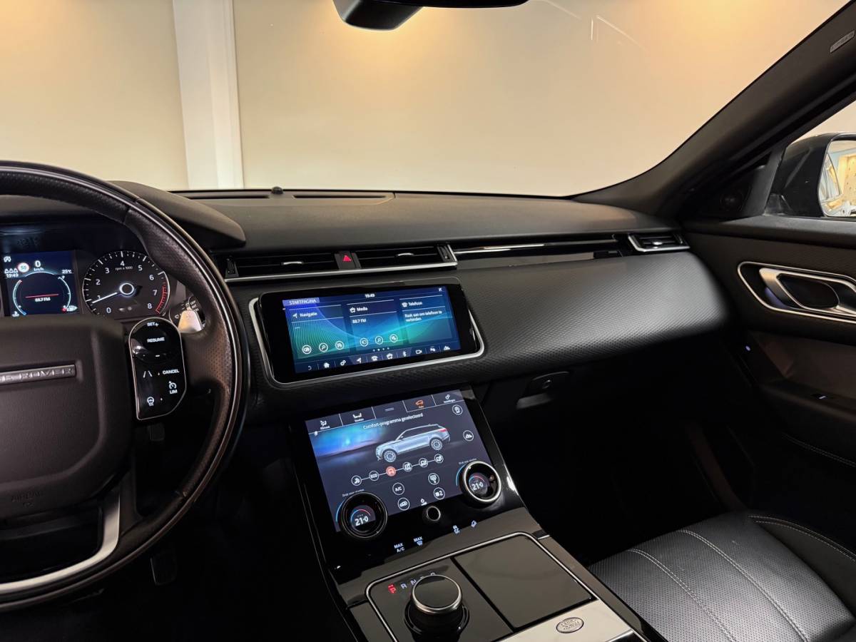 Land Rover Range Rover Velar Land Rover Range Rover Velar 2.0 P250 Turbo AWD R-Dynamic HSE *Stuur/Stoelverw.* Carplay|Meridian|Memory|Camera|Full-Black