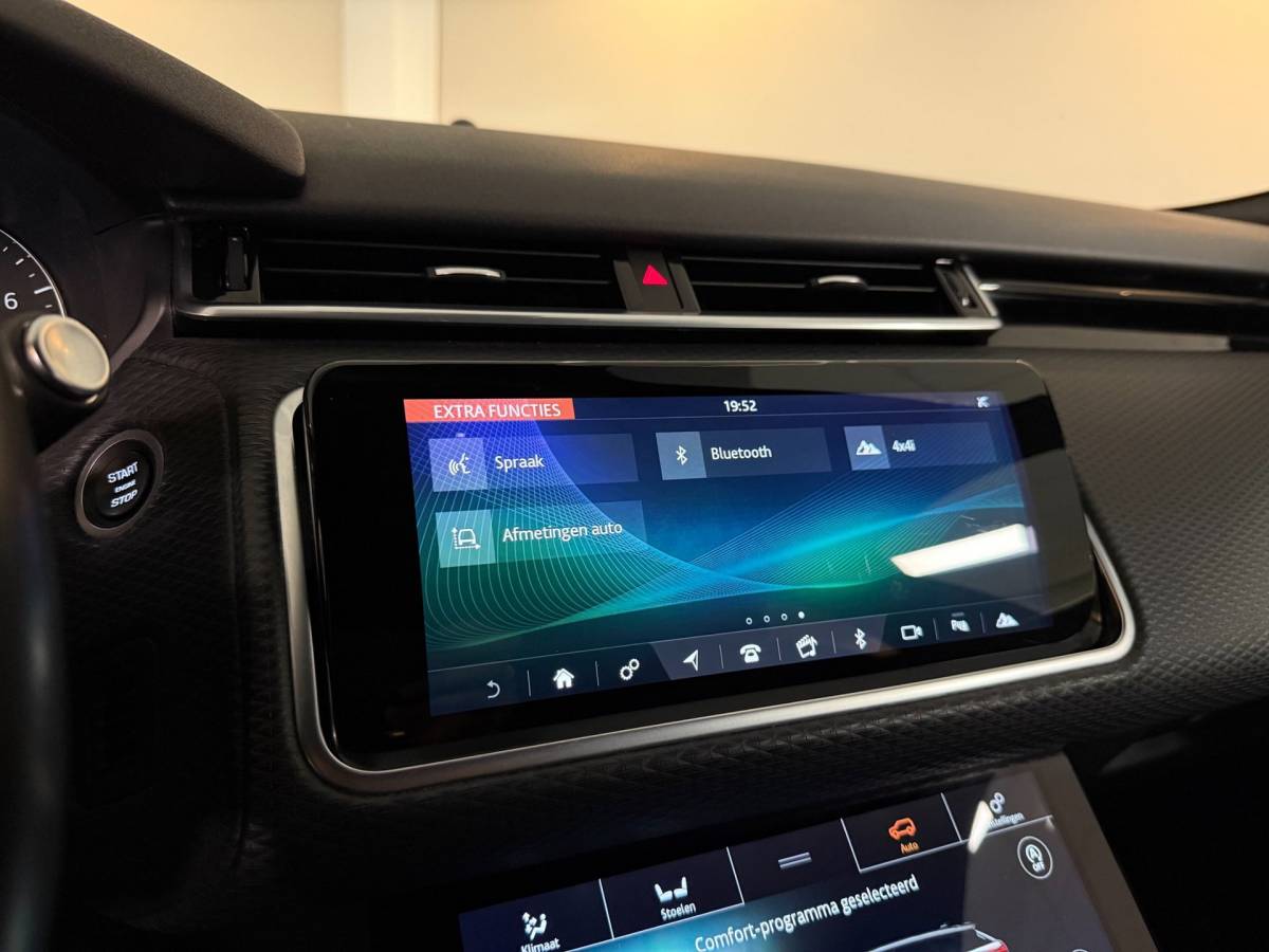 Land Rover Range Rover Velar Land Rover Range Rover Velar 2.0 P250 Turbo AWD R-Dynamic HSE *Stuur/Stoelverw.* Carplay|Meridian|Memory|Camera|Full-Black