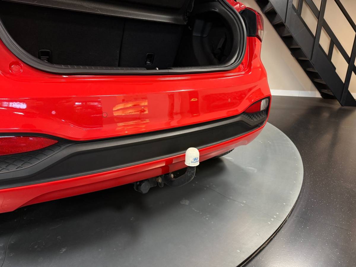 Hyundai i20 Hyundai I20 1.0 T-GDI Comfort *Dealer OH* Carplay|Camera|Navi|DAB|PDC|NAP|All-seasons|Lane-Assist|Lm-Velgen|Koraal kleur