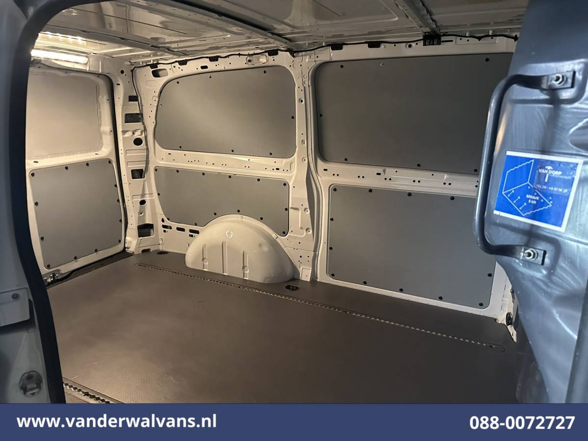 Mercedes-Benz Vito Mercedes-Benz Vito 116 CDI 164pk L2H1 Euro6 Airco | Dakdragers | Cruisecontrol | Parkeersensoren Stoelverwarming, Bijrijdersbank