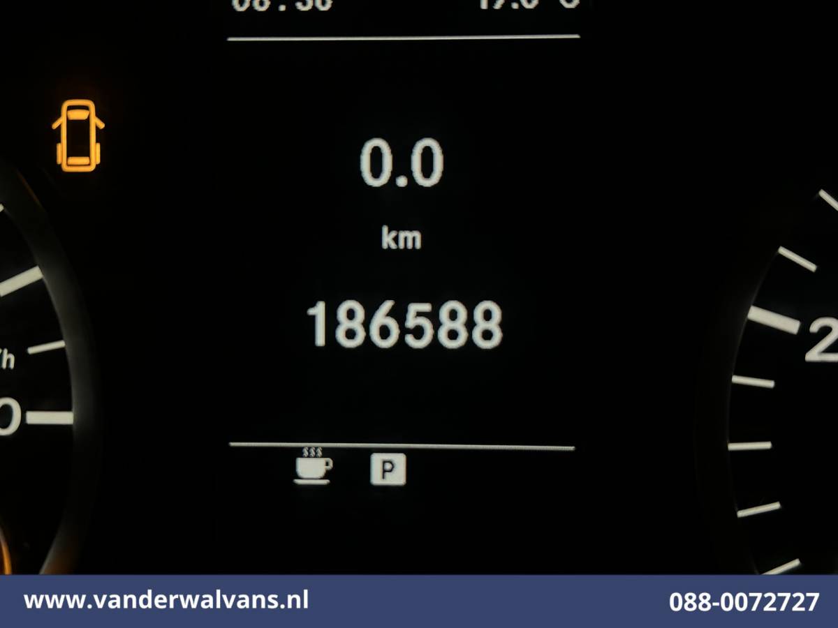 Mercedes-Benz Vito Mercedes-Benz Vito 116 CDI 164pk L2H1 Euro6 Airco | Dakdragers | Cruisecontrol | Parkeersensoren Stoelverwarming, Bijrijdersbank