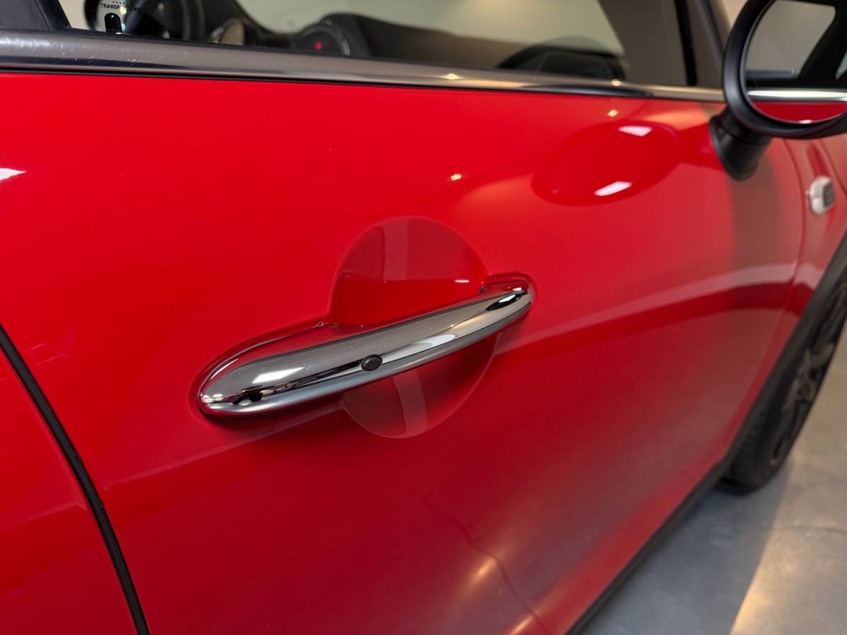 MINI 5-Deurs Mini 5-Deurs 1.5 Cooper Chili Serious Business *Pano/Schuifdak* Stoelverw.|Leer/Alcantara|Keyless|Navi|Cruise|Ambiance verlichting