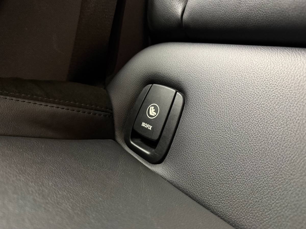 MINI 5-Deurs Mini 5-Deurs 1.5 Cooper Chili Serious Business *Pano/Schuifdak* Stoelverw.|Leer/Alcantara|Keyless|Navi|Cruise|Ambiance verlichting