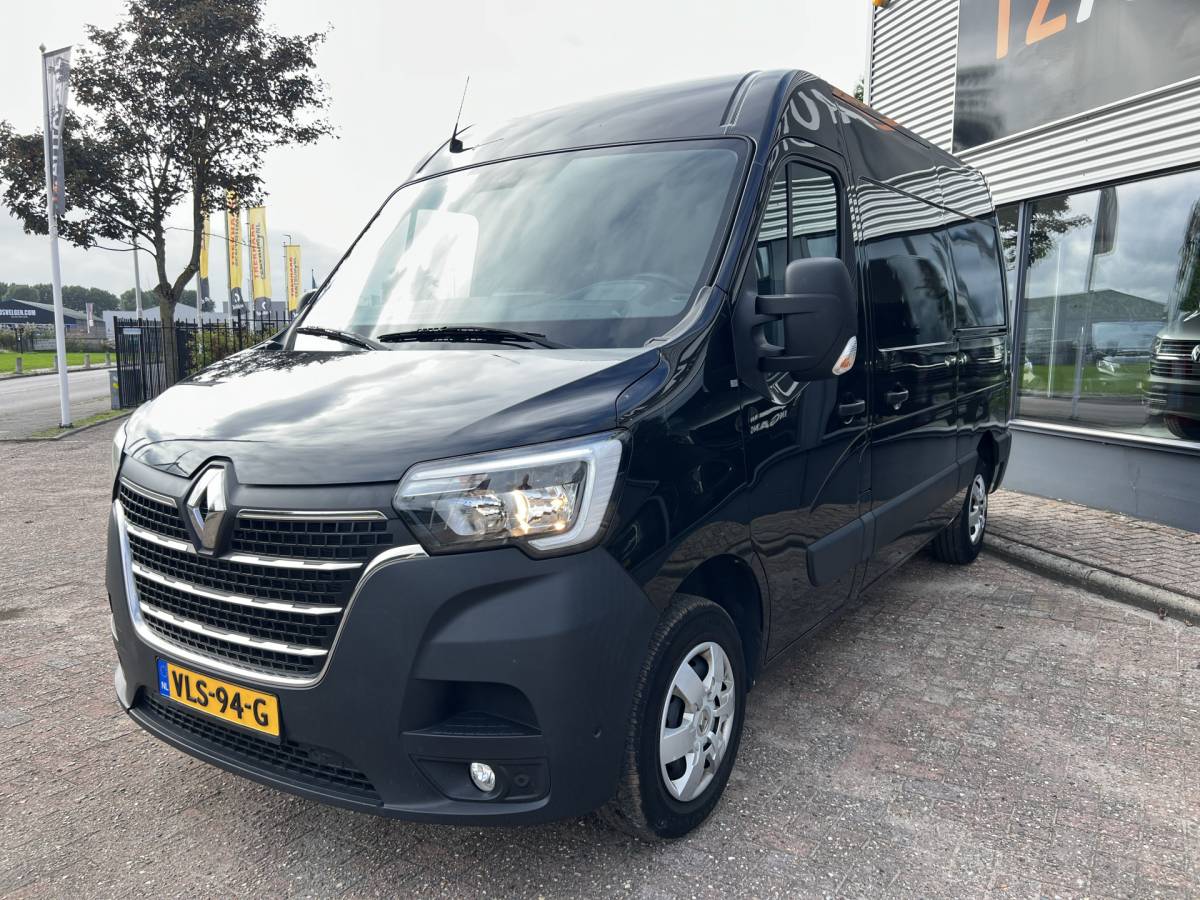 Renault Master Renault Master T35 2.3 dCi 135 L2H2 Work Edition