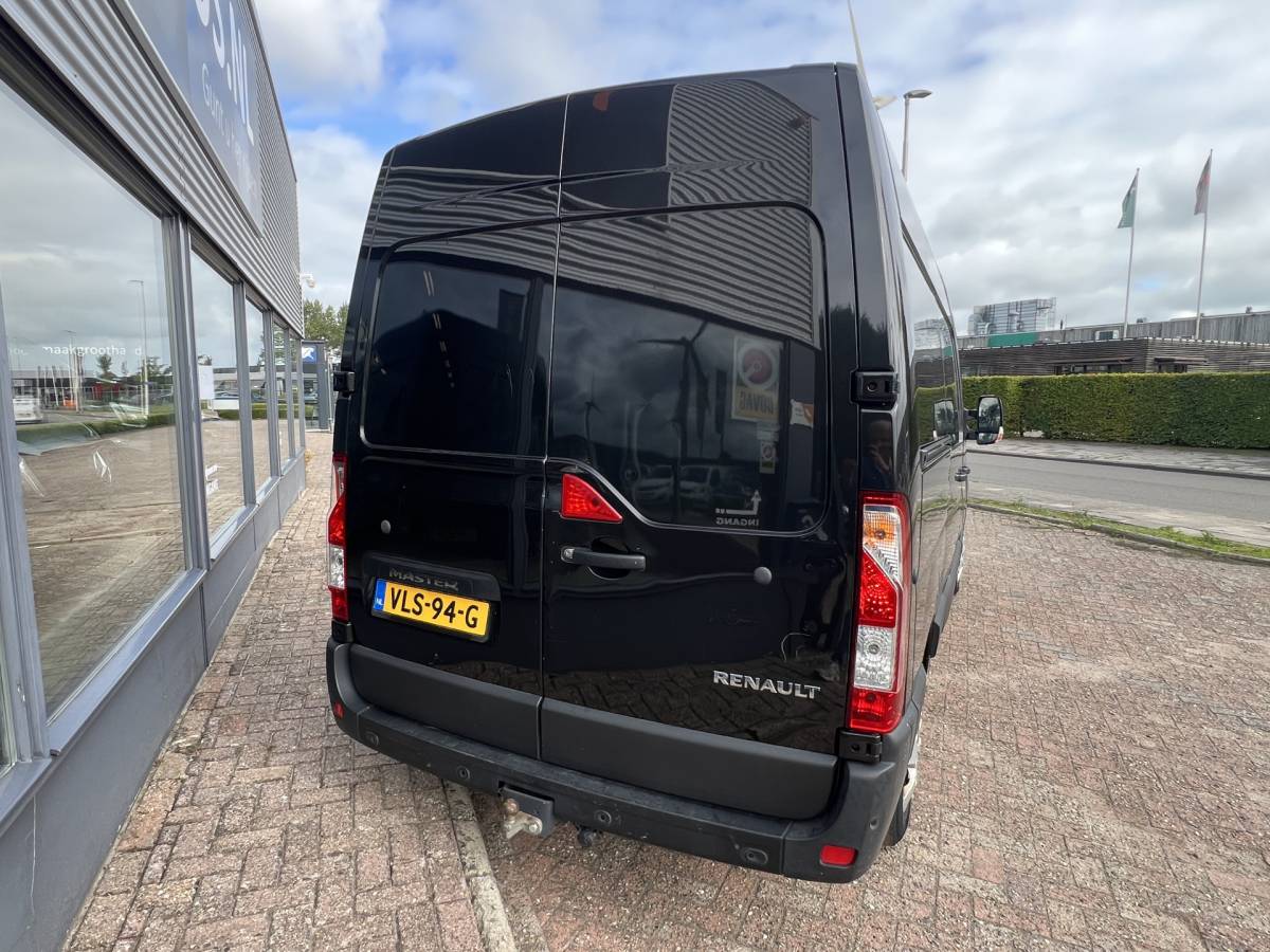 Renault Master Renault Master T35 2.3 dCi 135 L2H2 Work Edition