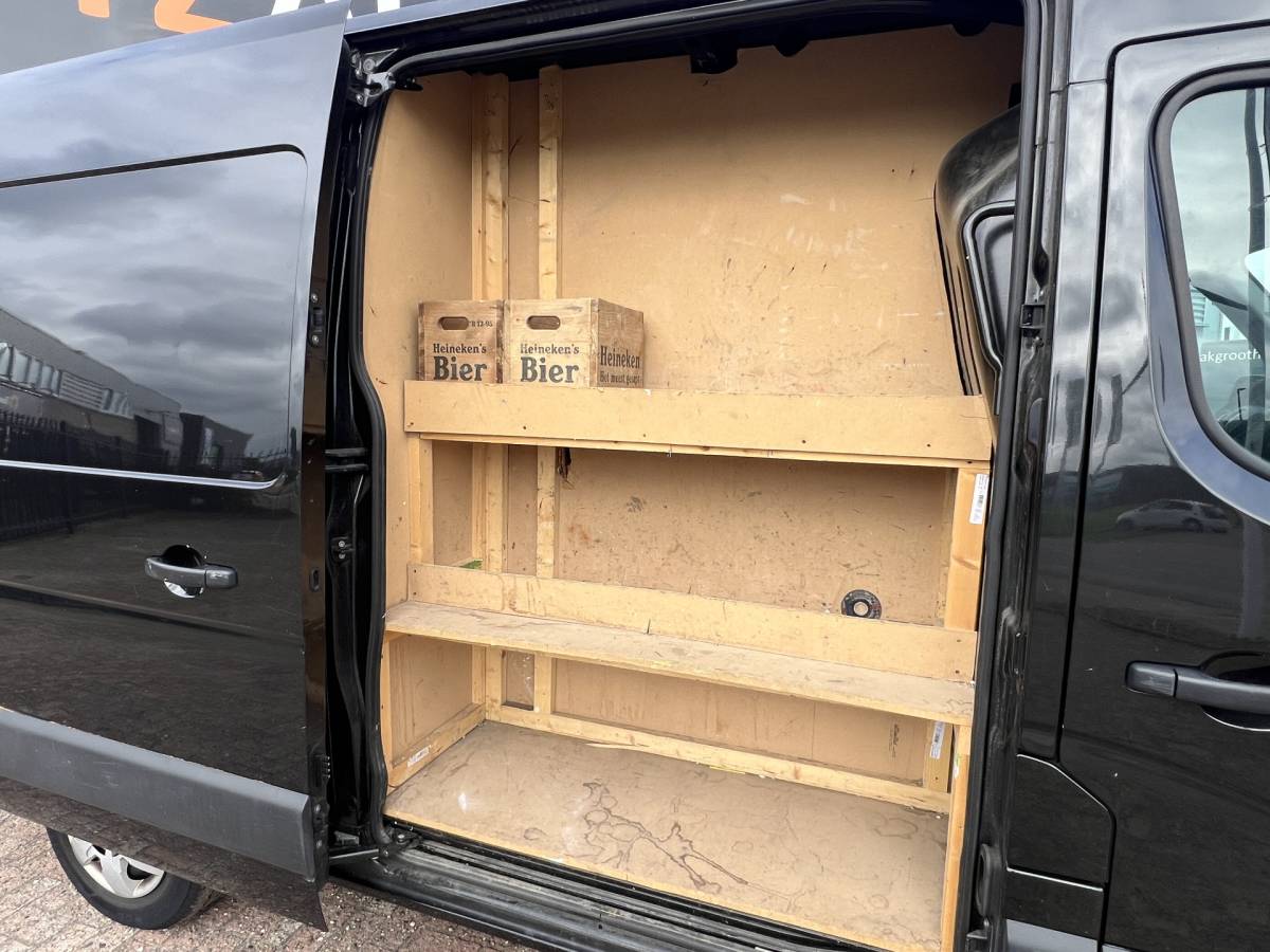 Renault Master Renault Master T35 2.3 dCi 135 L2H2 Work Edition