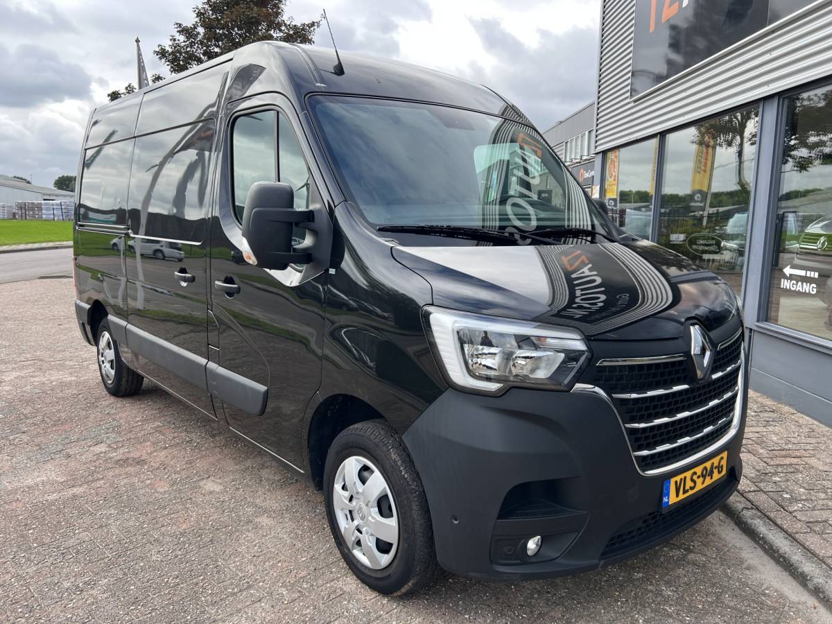 Renault Master Renault Master T35 2.3 dCi 135 L2H2 Work Edition