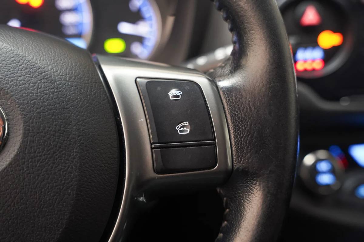 Toyota Yaris Toyota Yaris 1.5 Hybrid Lease Aut. [ Camera Clima Cruise Bluetooth ]