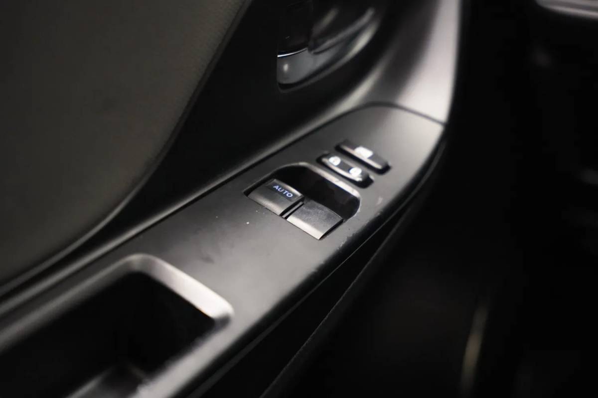 Toyota Yaris Toyota Yaris 1.5 Hybrid Lease Aut. [ Camera Clima Cruise Bluetooth ]