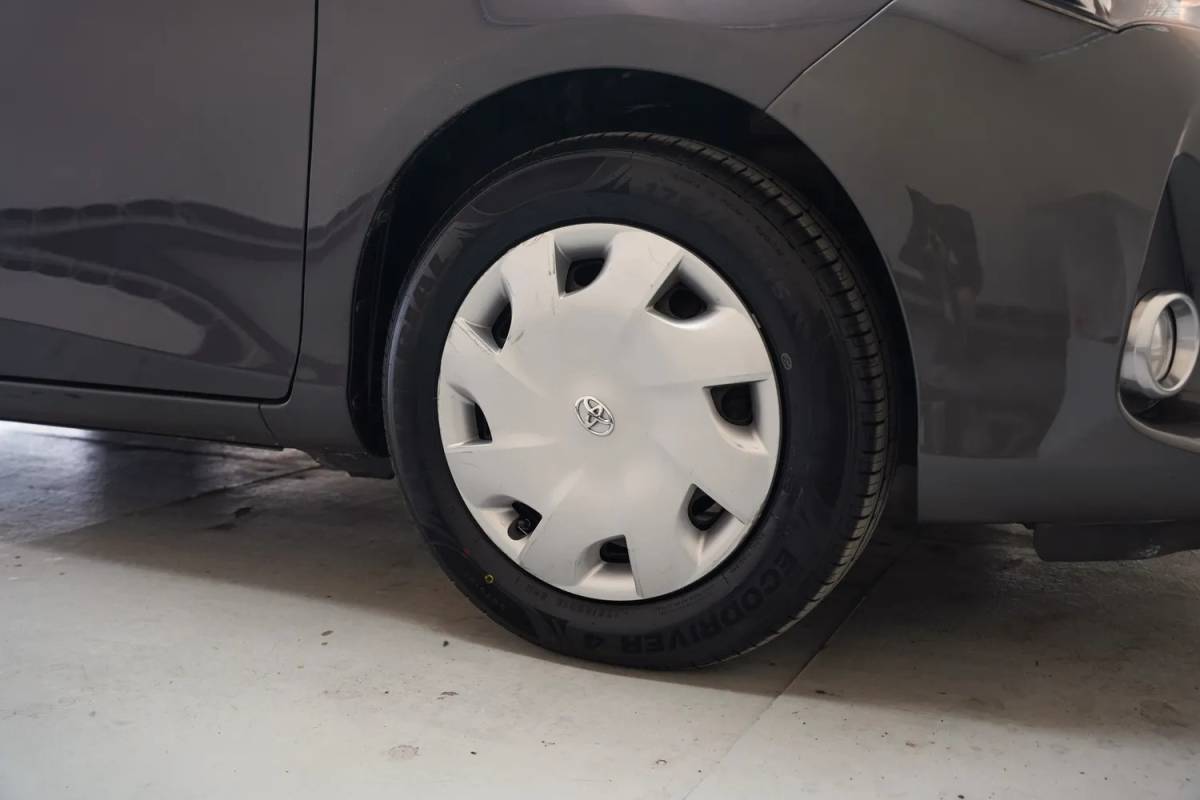 Toyota Yaris Toyota Yaris 1.5 Hybrid Lease Aut. [ Camera Clima Cruise Bluetooth ]