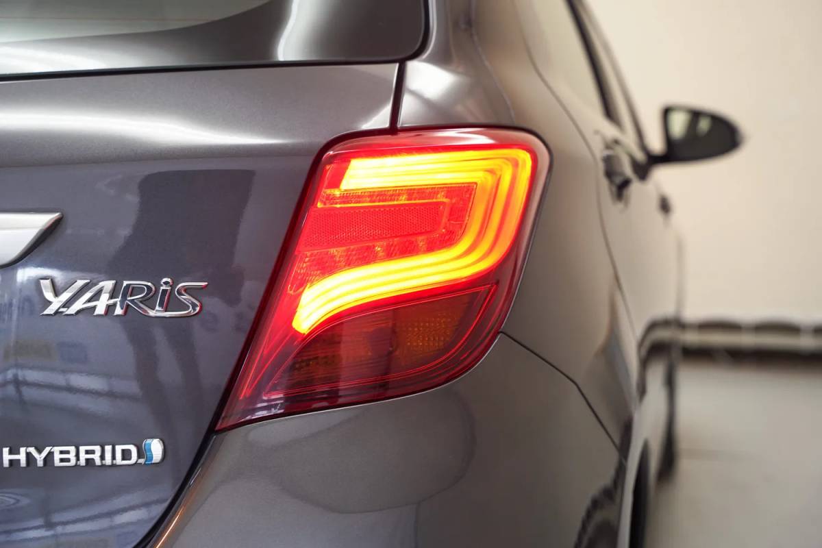 Toyota Yaris Toyota Yaris 1.5 Hybrid Lease Aut. [ Camera Clima Cruise Bluetooth ]