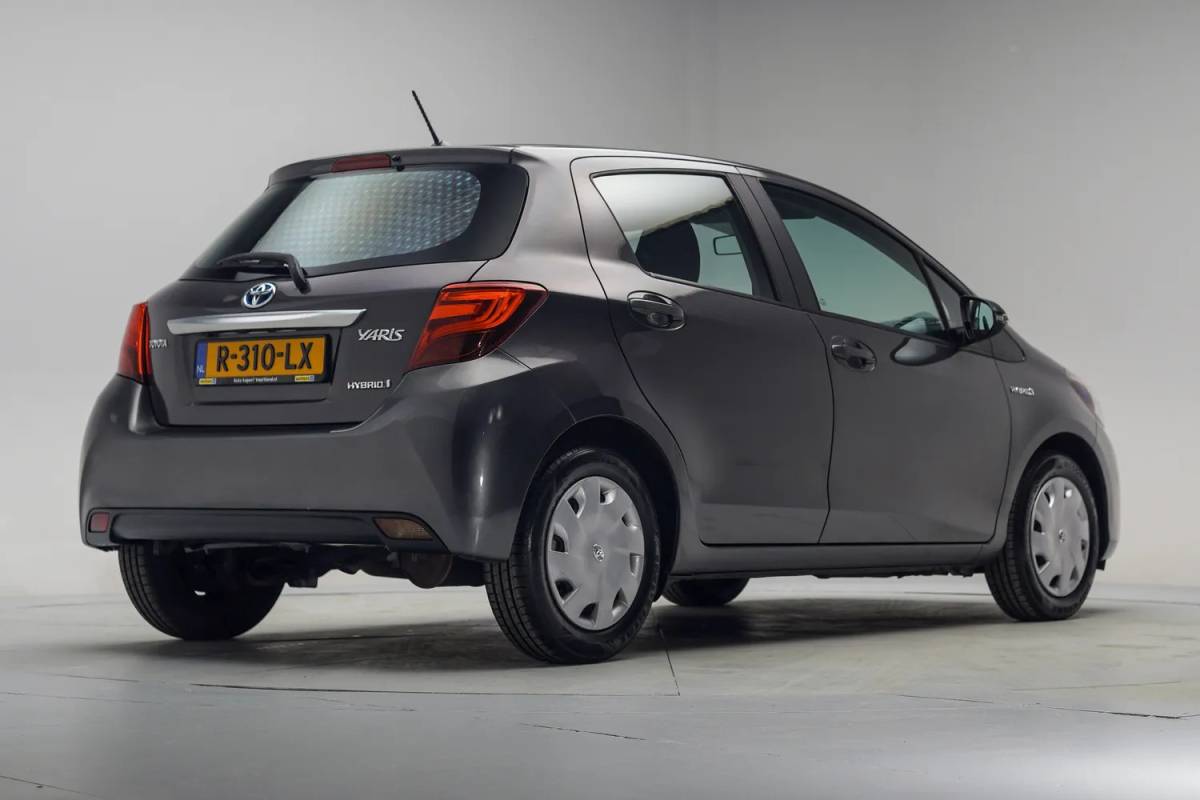 Toyota Yaris Toyota Yaris 1.5 Hybrid Lease Aut. [ Camera Clima Cruise Bluetooth ]