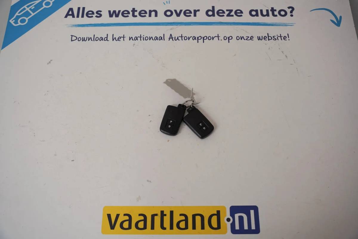 Toyota Yaris Toyota Yaris 1.5 Hybrid Lease Aut. [ Camera Clima Cruise Bluetooth ]