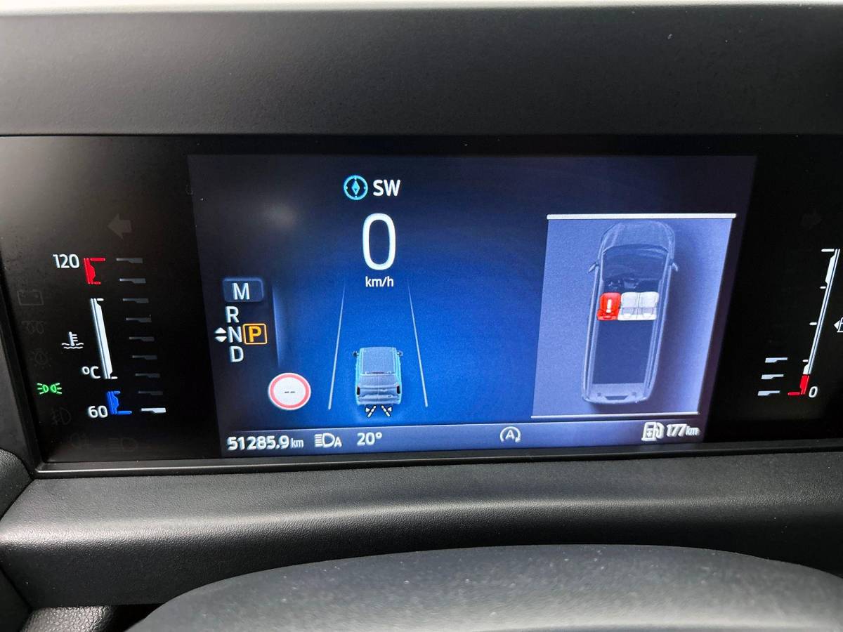 Ford Transit Custom Ford Transit Custom 300 2.0 TDCI L2H1 Trend Nieuw Model Trekhaak Navigatie Apple CarPlay Android Auto Camera Parkeerhulp Adaptive Cruise Control Full Led Climate Control Lichtmetalen velgen