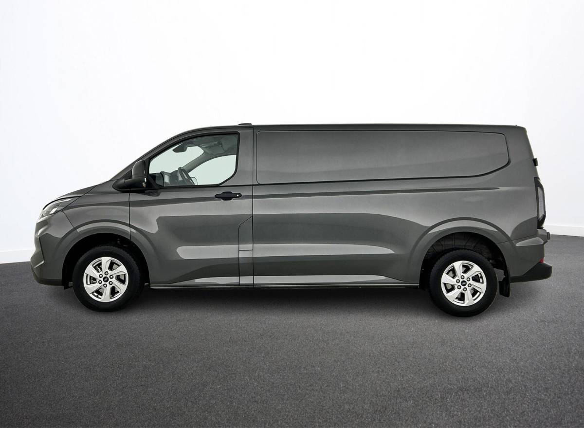 Ford Transit Custom Ford Transit Custom 300 2.0 TDCI L2H1 Trend Nieuw Model Trekhaak Navigatie Apple CarPlay Android Auto Camera Parkeerhulp Adaptive Cruise Control Full Led Climate Control Lichtmetalen velgen