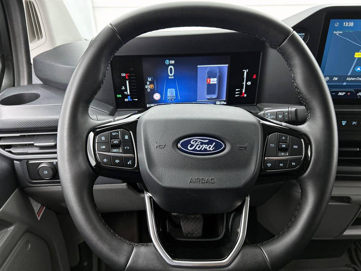 Ford Transit Custom Ford Transit Custom 300 2.0 TDCI L2H1 Trend Nieuw Model Trekhaak Navigatie Apple CarPlay Android Auto Camera Parkeerhulp Adaptive Cruise Control Full Led Climate Control Lichtmetalen velgen