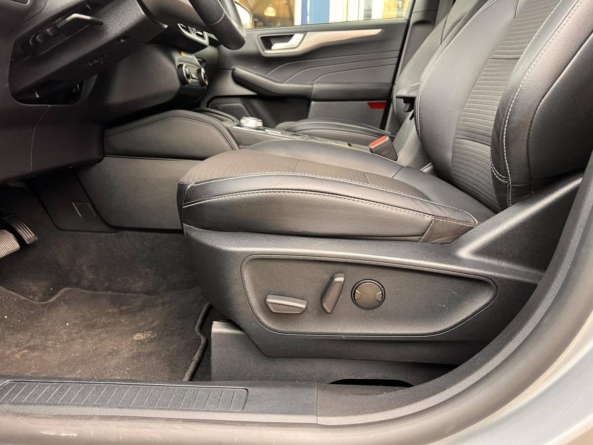Ford Kuga Ford Kuga 2.5 PHEV Titanium X | Trekhaak met Afneembare Kogel | Winter Pack | Technology Pack | Adaptive Cruise Control |