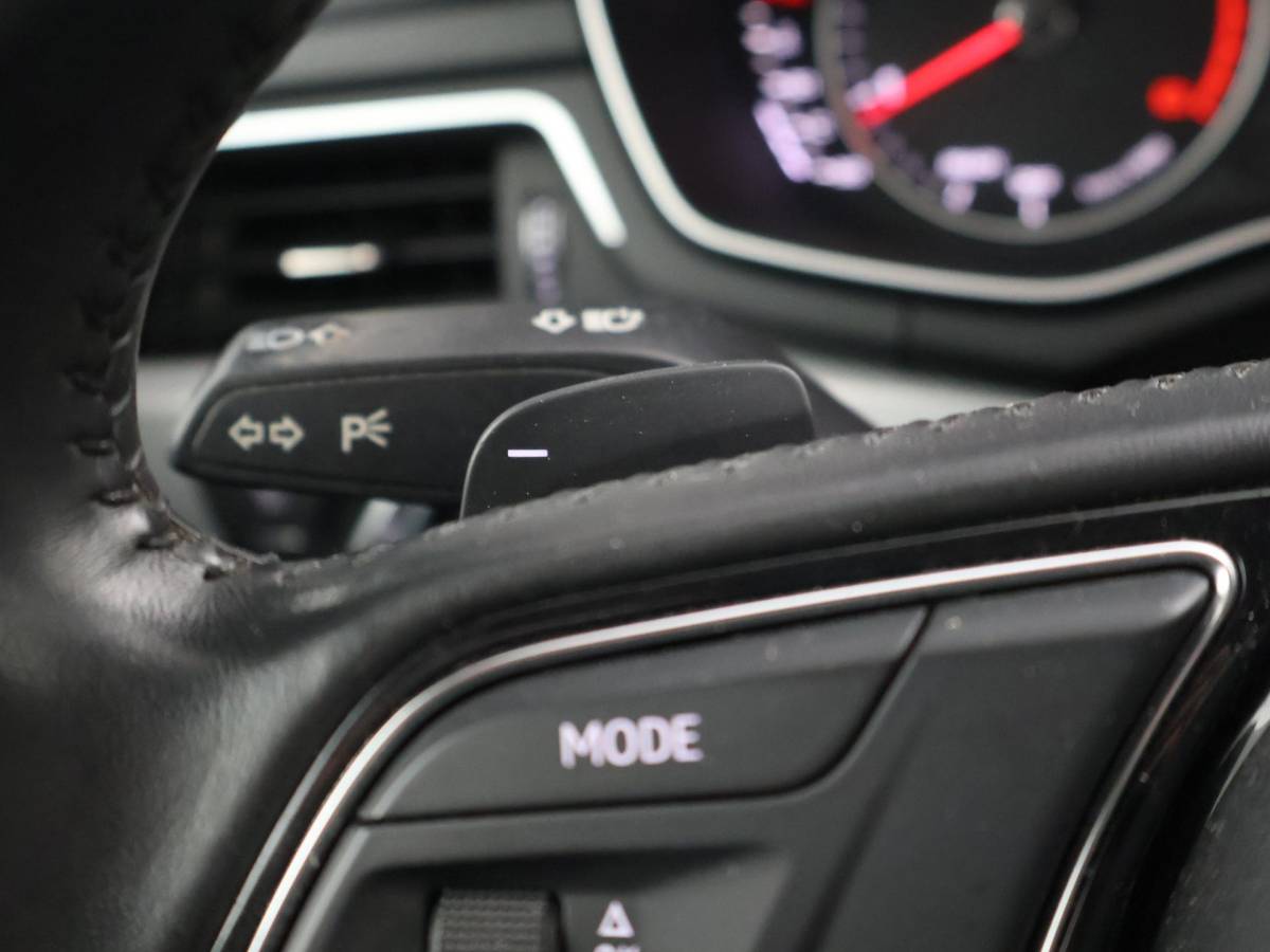 Audi A4 Audi A4 Avant 40 TDI 190 PK AUT. + PANORAMA | AFN. TREKHAAK | LEDER SPORTINTERIEUR | APPLE CARPLAY | STOELVERW.