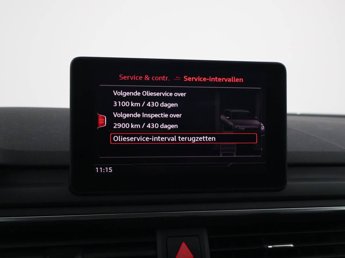 Audi A4 Audi A4 Avant 40 TDI 190 PK AUT. + PANORAMA | AFN. TREKHAAK | LEDER SPORTINTERIEUR | APPLE CARPLAY | STOELVERW.