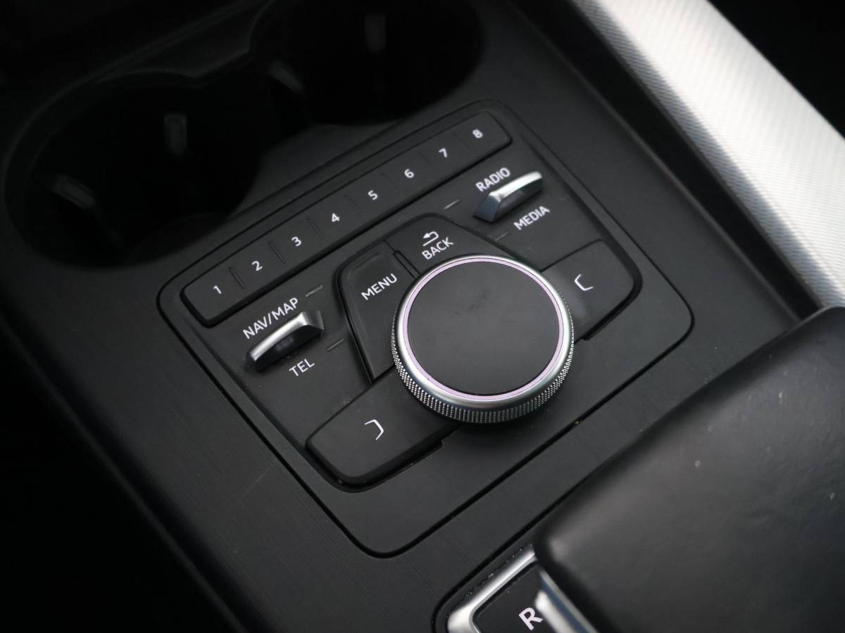 Audi A4 Audi A4 Avant 40 TDI 190 PK AUT. + PANORAMA | AFN. TREKHAAK | LEDER SPORTINTERIEUR | APPLE CARPLAY | STOELVERW.