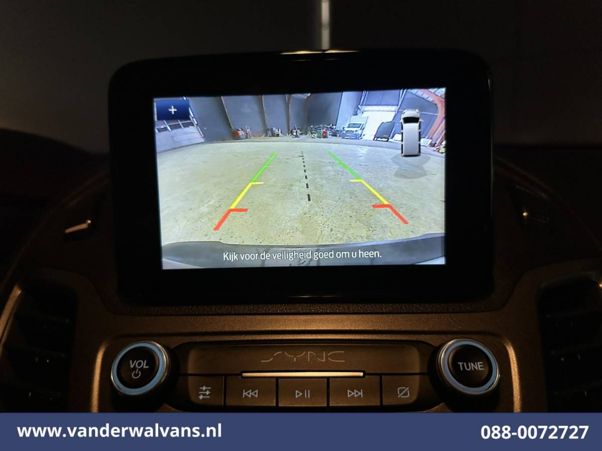 Ford Transit Connect Ford Transit Connect 1.5 TDCI 120pk L2H1 Euro6 Airco | Camera | Navigatie | Android Auto | Stoelverwarming | Verwarmde Voorruit Parkeersensoren, 1500kg trekvermogen