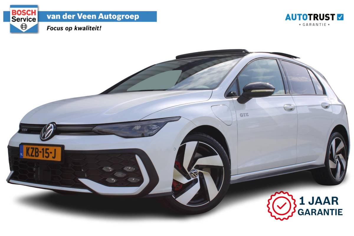 Volkswagen Golf Volkswagen Golf 1.5 eHybrid GTE | Incl. 12 maanden garantie | Schuif/kantel dak | Stoel/Stuur verwarming | Stoel ventilatie | Trekhaak | Apple CarPlay/Android Auto | Head-Up Display | Adaptieve cruise control | Achterruitrijcamera | Keyless Entry/Start | Climate Controle | Parkeersensoren | Parkeer Assistentie | IQ.Lights | Navigatie |