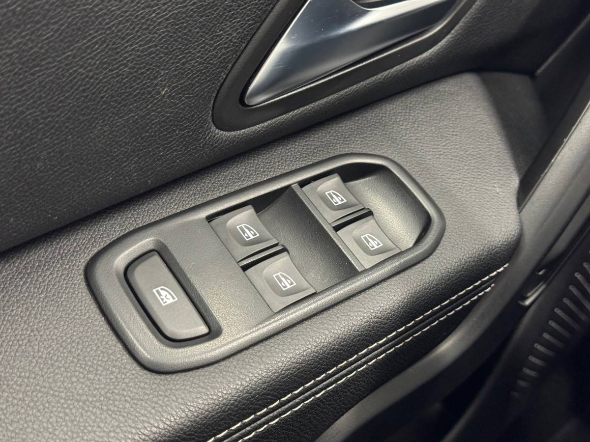 Dacia Duster Dacia DUSTER 1.3 TCe Prestige Automaat|Trekhaak|Clima|Stoelverwarming|Camera|Carplay