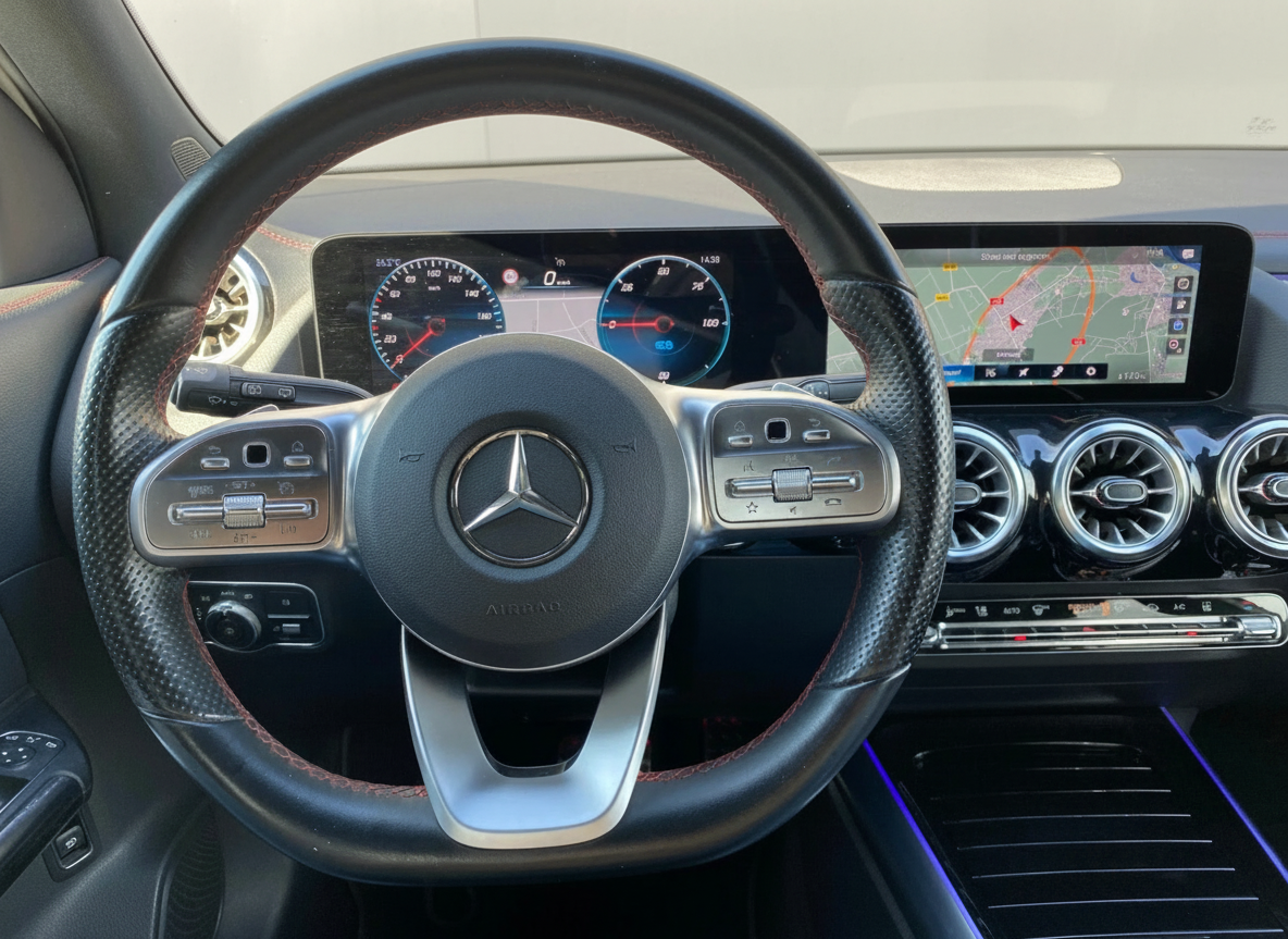 Mercedes-Benz EQA Mercedes-Benz EQA 250 Business Solution AMG 67 kWh | 1e eigenaar | dealer onderh. | navigatie | camera | night pakket | BTW auto