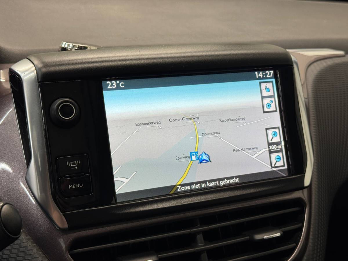 Peugeot 2008 Peugeot 2008 1.2 VTi Active Pack Premium |Trekhaak|Airco|Navigatie|