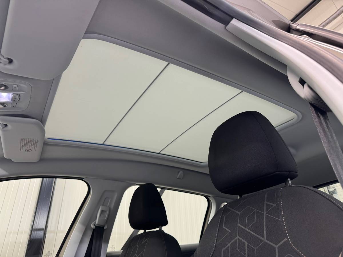 Peugeot 2008 Peugeot 2008 1.2 VTi Active Pack Premium |Trekhaak|Airco|Navigatie|