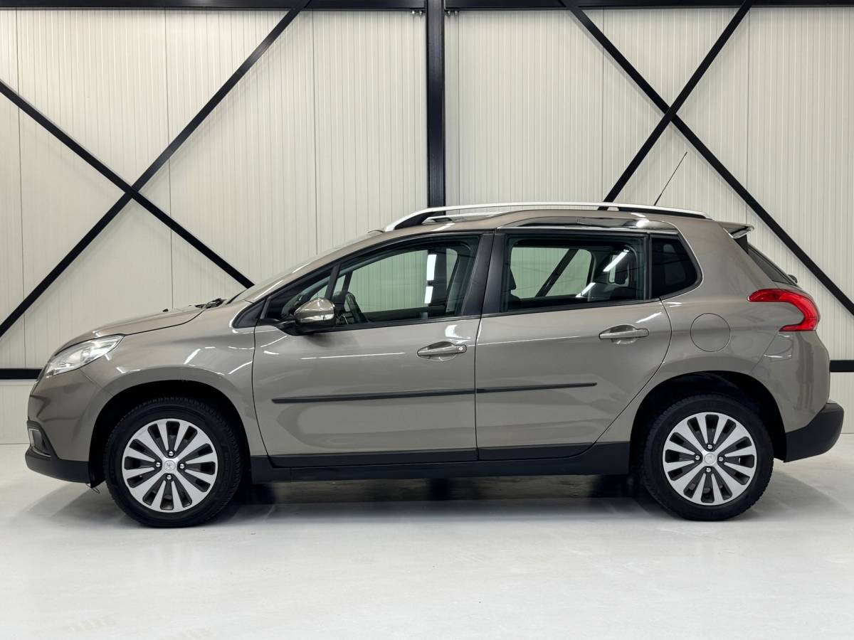 Peugeot 2008 Peugeot 2008 1.2 VTi Active Pack Premium |Trekhaak|Airco|Navigatie|