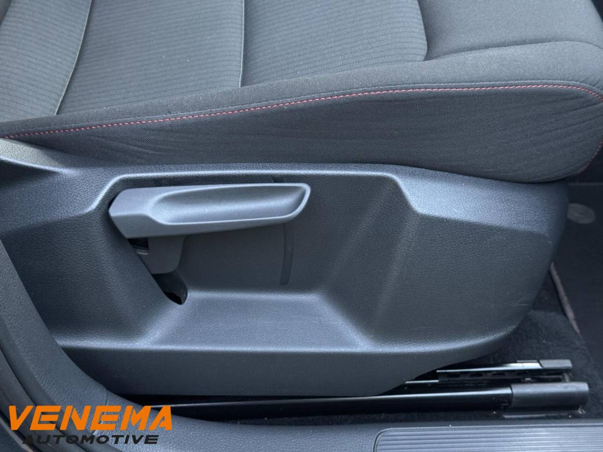 Volkswagen Golf Sportsvan VW Golf Sportsvan 1.2 TSI Sound /ACC/Navi/Clima/Trekh/110tkm
