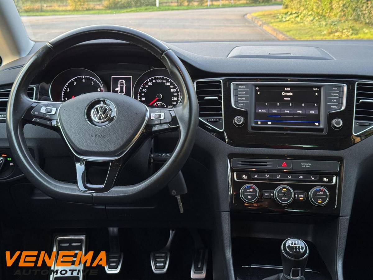Volkswagen Golf Sportsvan VW Golf Sportsvan 1.2 TSI Sound /ACC/Navi/Clima/Trekh/110tkm