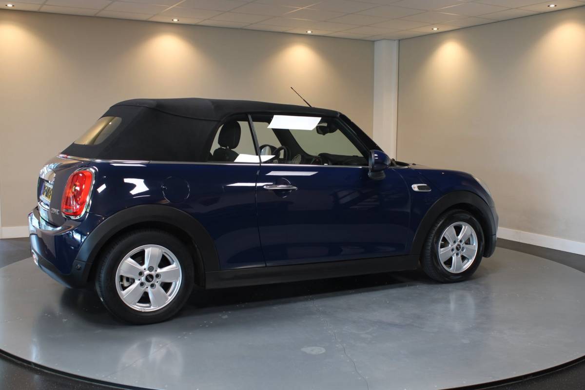 MINI Cooper Cabrio Mini Cabrio 1.5 Cooper Business *Automaat* Climate|Cruise|Navi|PDC|BT|Windscherm|Neon-ring|Origineel NL|Facelift|NAP