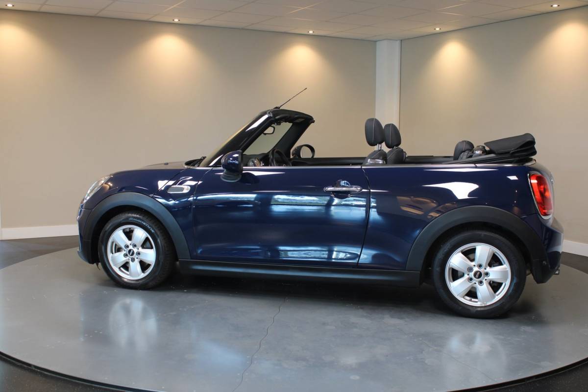 MINI Cooper Cabrio Mini Cabrio 1.5 Cooper Business *Automaat* Climate|Cruise|Navi|PDC|BT|Windscherm|Neon-ring|Origineel NL|Facelift|NAP