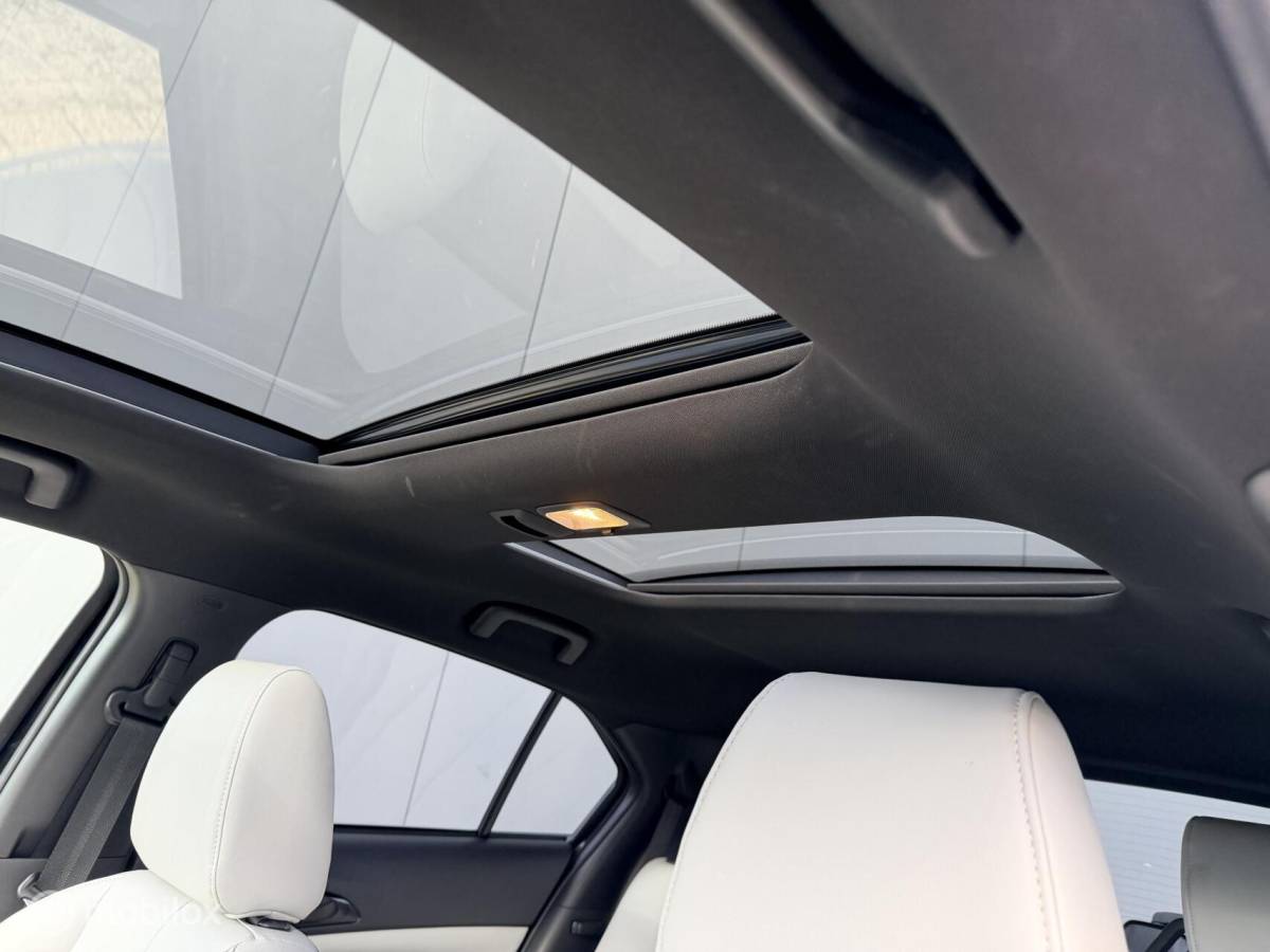 Mitsubishi Eclipse Cross Mitsubishi Eclipse Cross 2.4 PHEV Instyle|offwhite leder|carplay