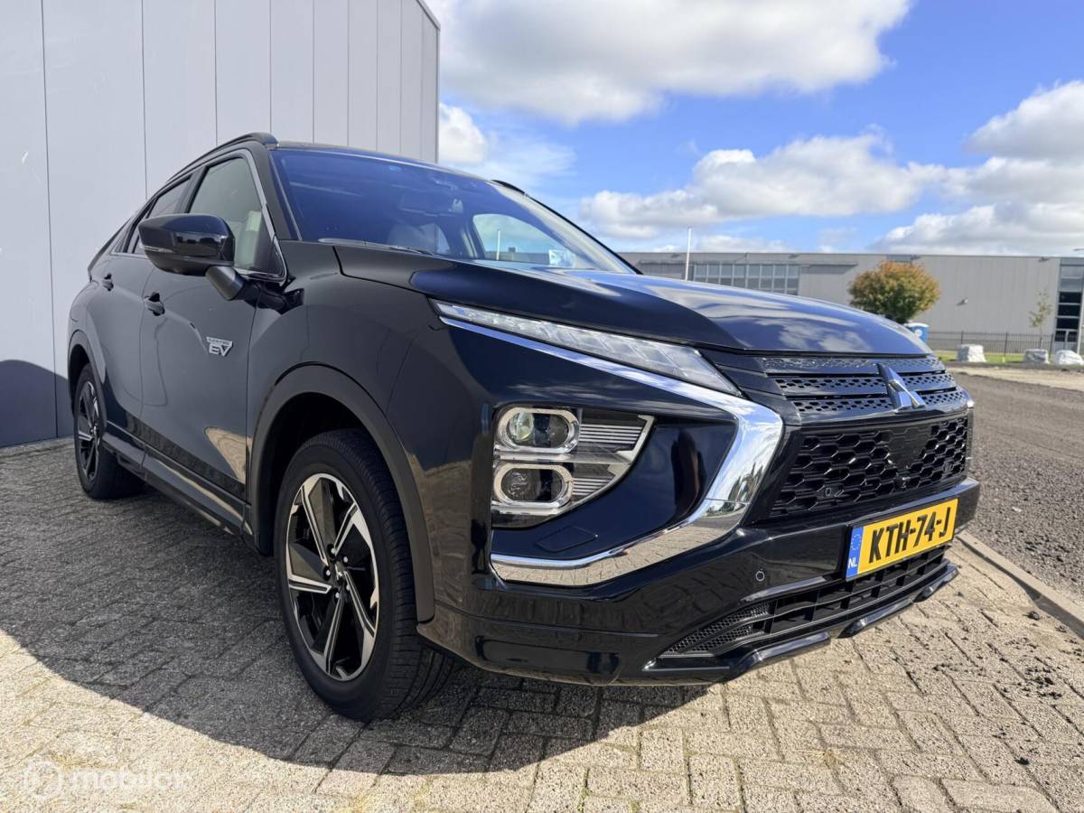 Mitsubishi Eclipse Cross Mitsubishi Eclipse Cross 2.4 PHEV Instyle|offwhite leder|carplay