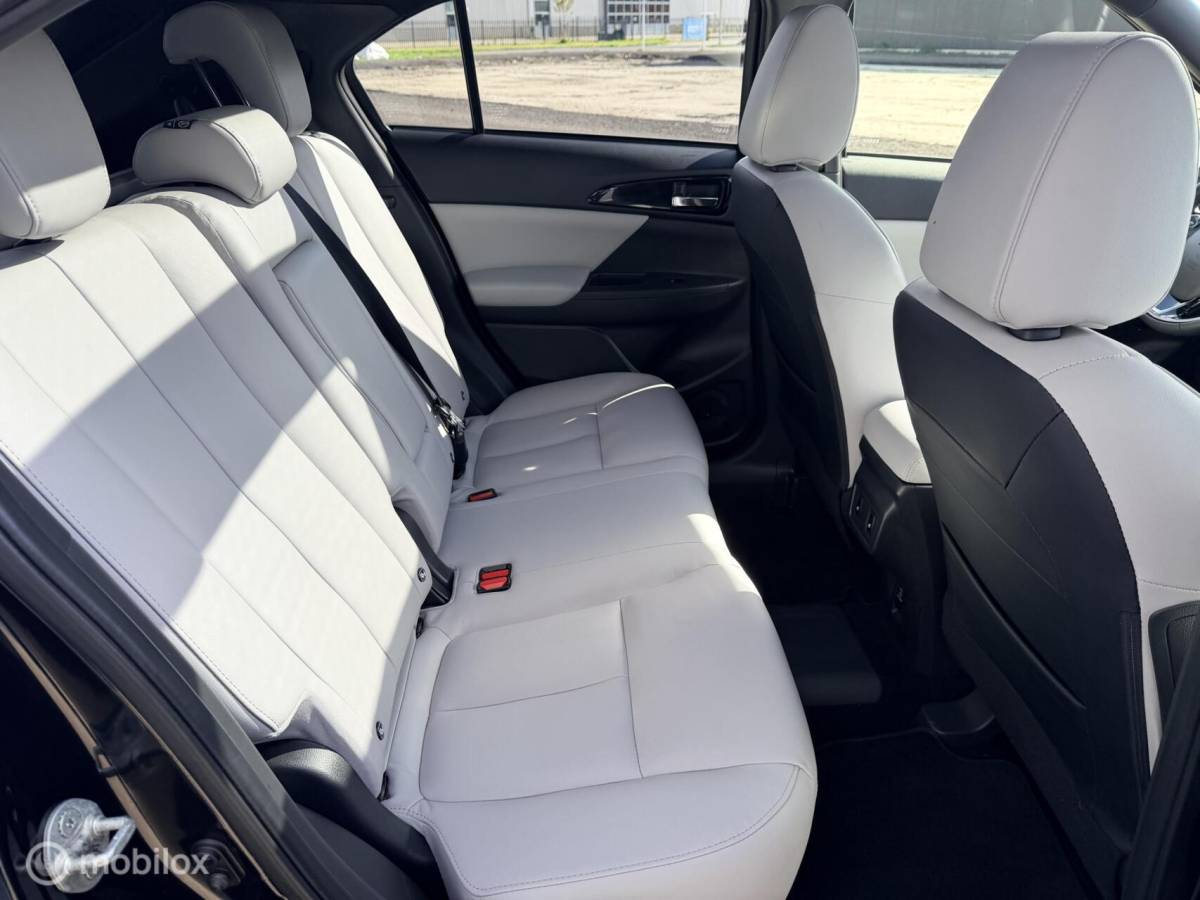 Mitsubishi Eclipse Cross Mitsubishi Eclipse Cross 2.4 PHEV Instyle|offwhite leder|carplay