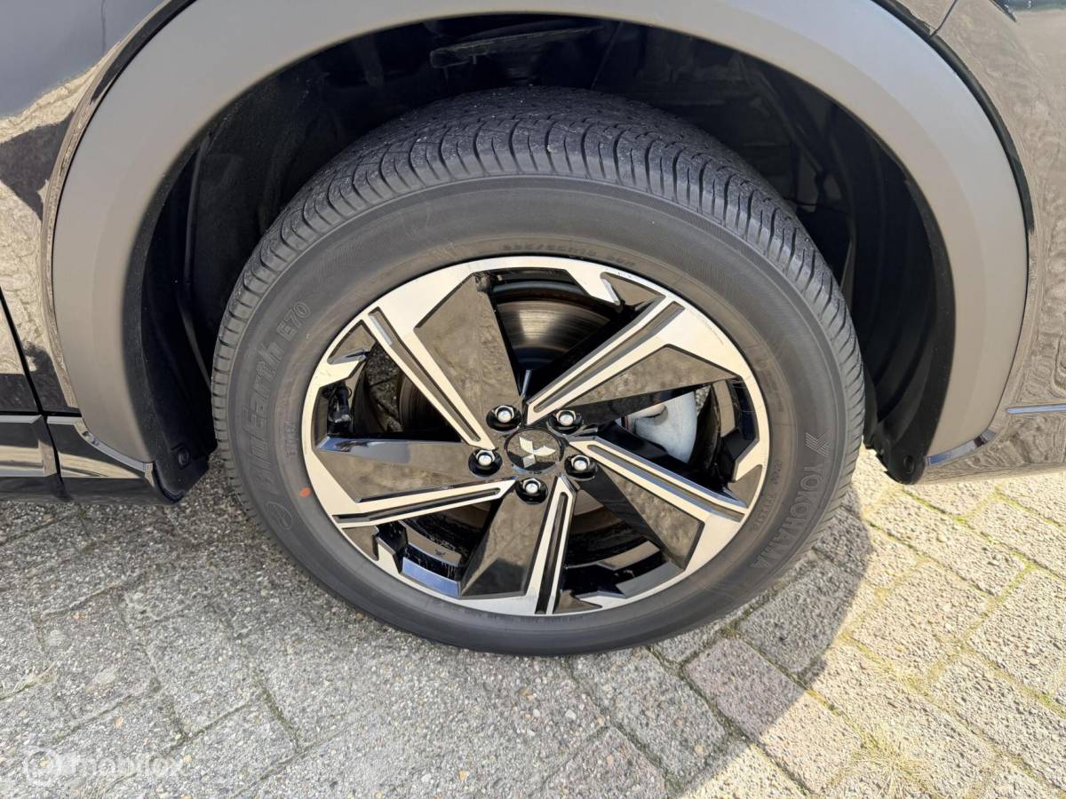 Mitsubishi Eclipse Cross Mitsubishi Eclipse Cross 2.4 PHEV Instyle|offwhite leder|carplay
