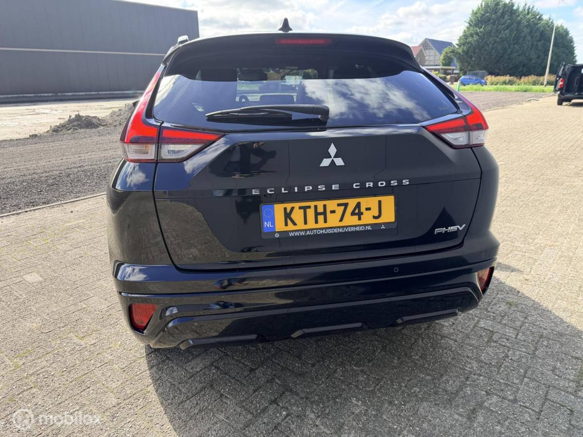 Mitsubishi Eclipse Cross Mitsubishi Eclipse Cross 2.4 PHEV Instyle|offwhite leder|carplay