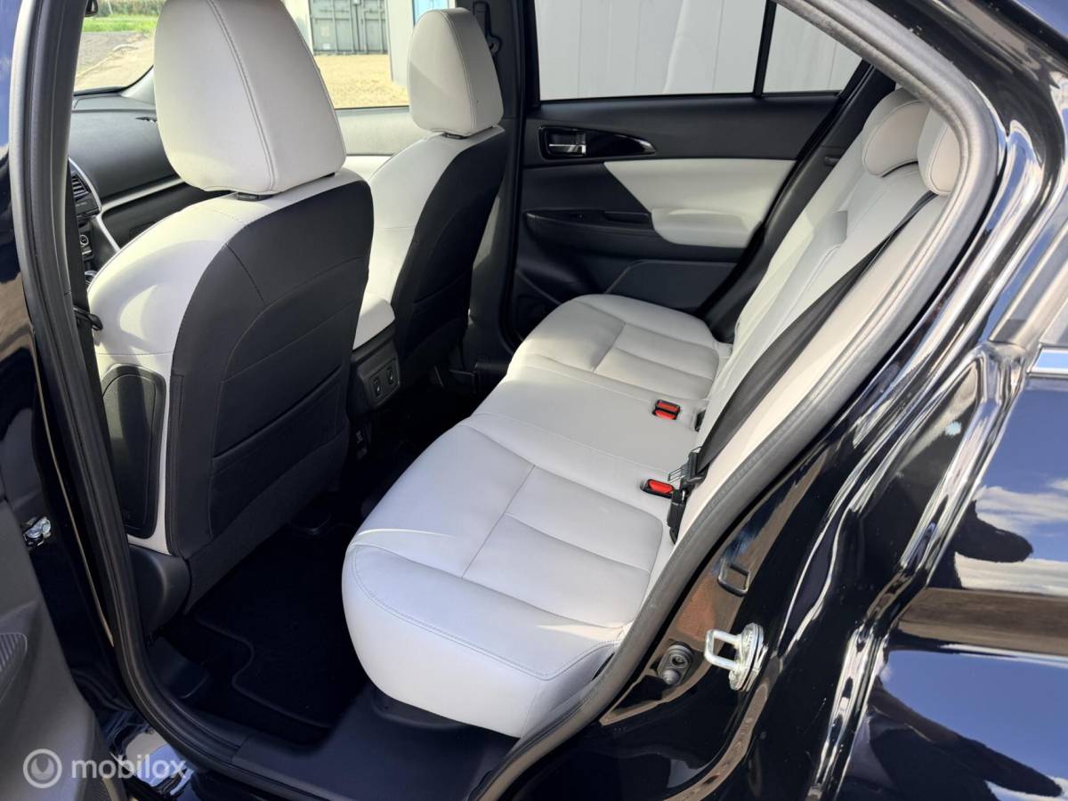 Mitsubishi Eclipse Cross Mitsubishi Eclipse Cross 2.4 PHEV Instyle|offwhite leder|carplay