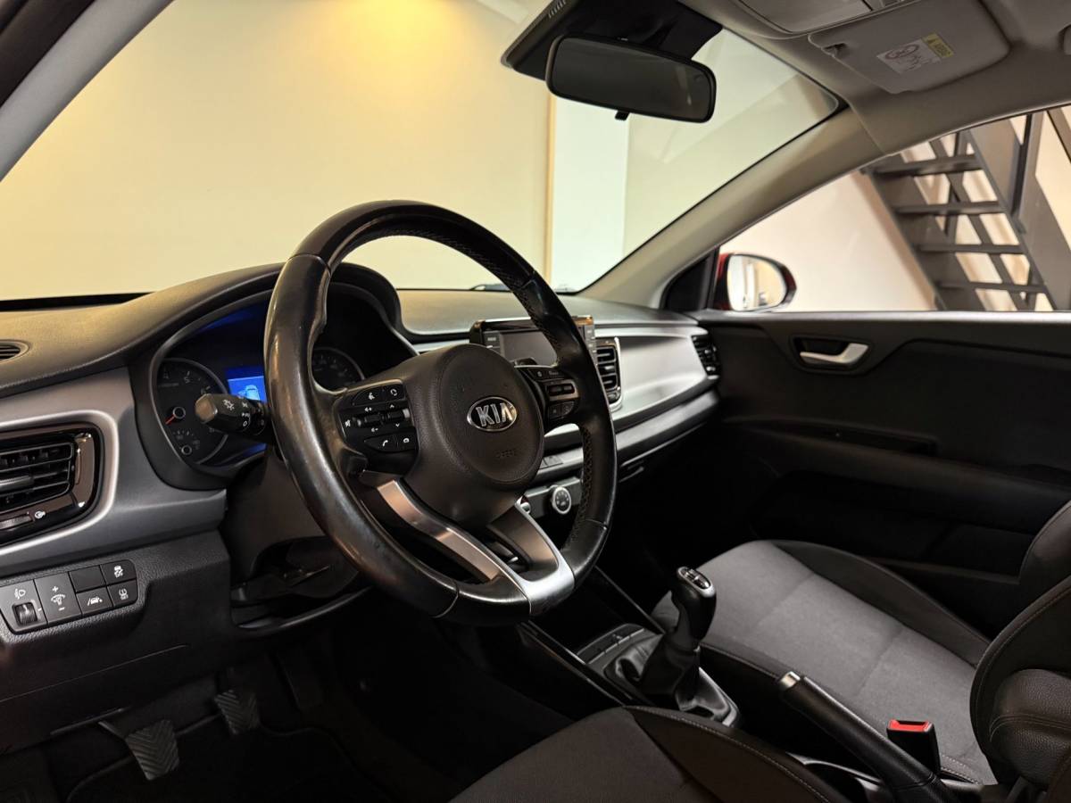 Kia Rio Kia Rio 1.0 TGDI DynamicLine *Carplay* Trekhaak|Camera|Navi|Cruise|Keyless|Lane-Assist|DAB|PDC|Isofix|LED|NAP