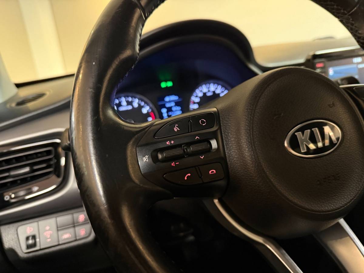 Kia Rio Kia Rio 1.0 TGDI DynamicLine *Carplay* Trekhaak|Camera|Navi|Cruise|Keyless|Lane-Assist|DAB|PDC|Isofix|LED|NAP